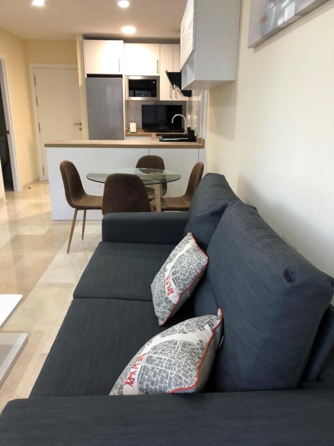 Moderno Apartamento En Primera Linea Paseo Maritimo ฟูเอนฮิโรลา ภายนอก รูปภาพ